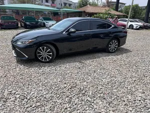 Lexus ES 300h Ultra Luxury 2021 Black