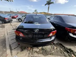 Toyota Corolla LE 4dr Sedan (1.8L 4cyl 4A) 2010 Black