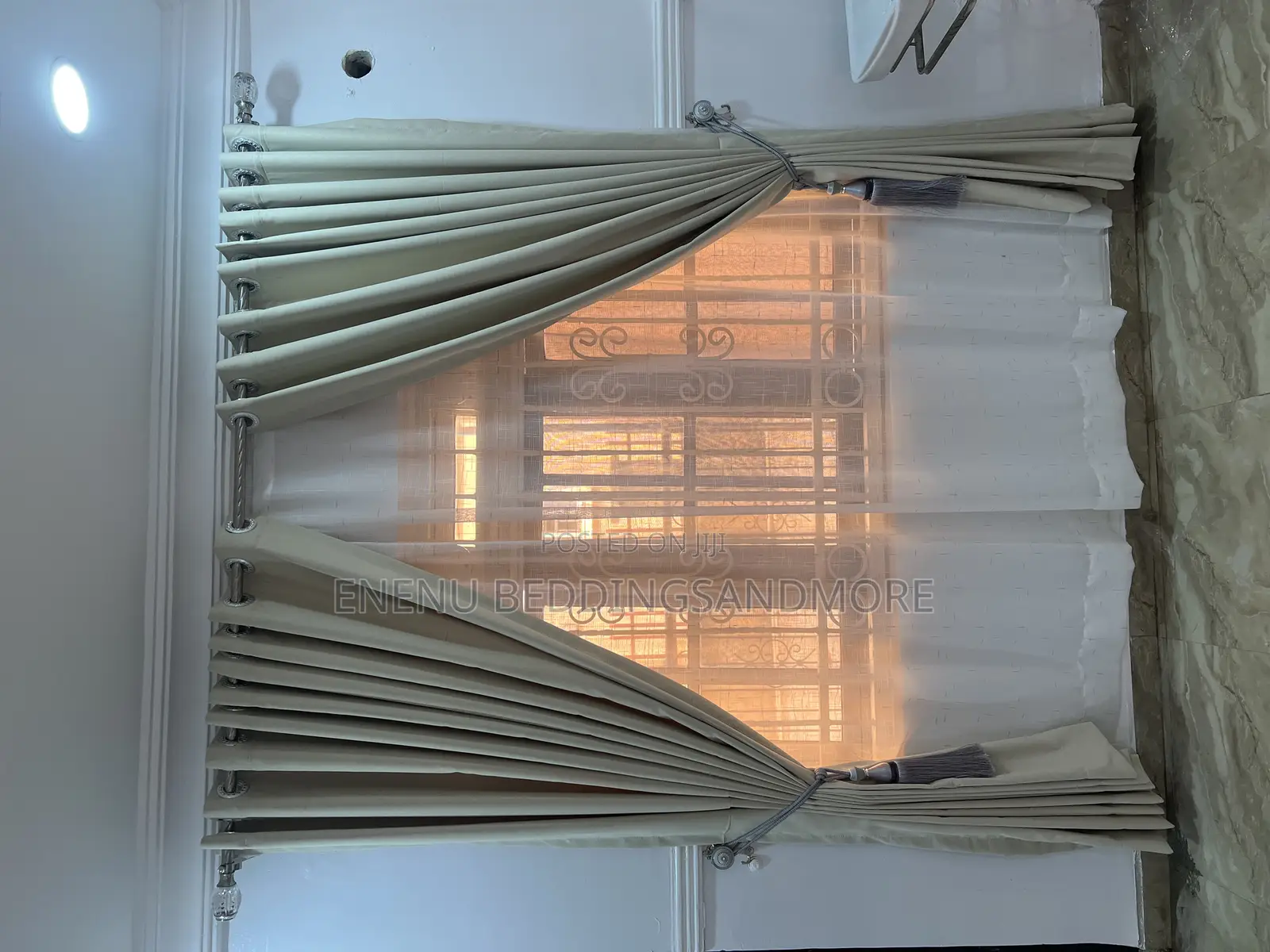 Premuim Curtain