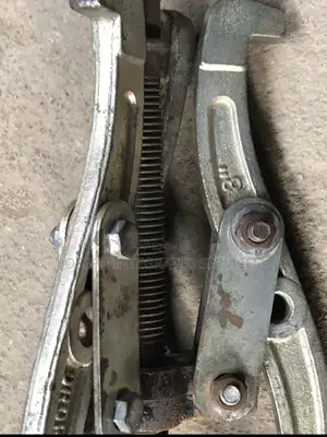 3-Jaw Gear Puller 8”