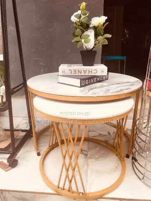 Centre Table With Decos