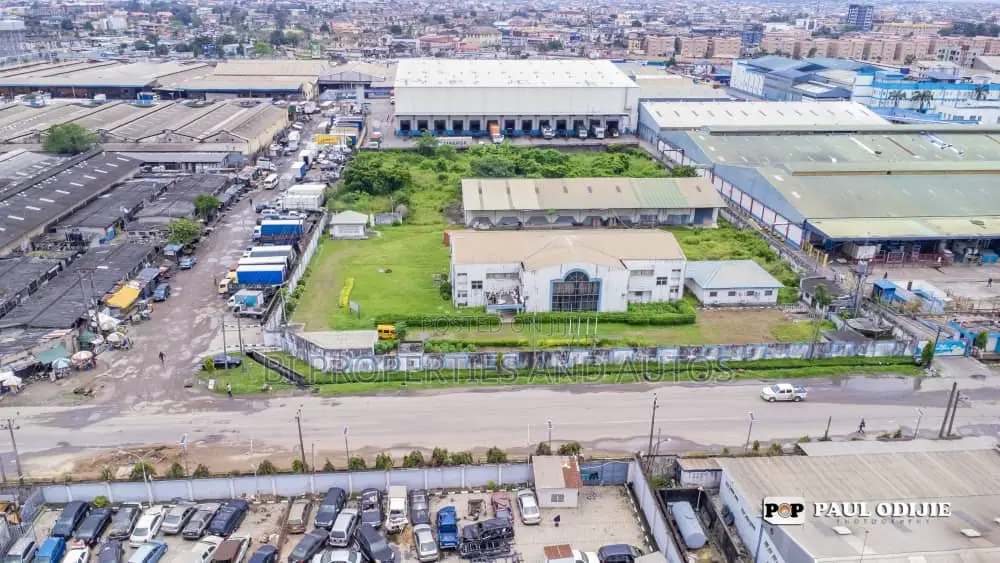 Massive Warehouse