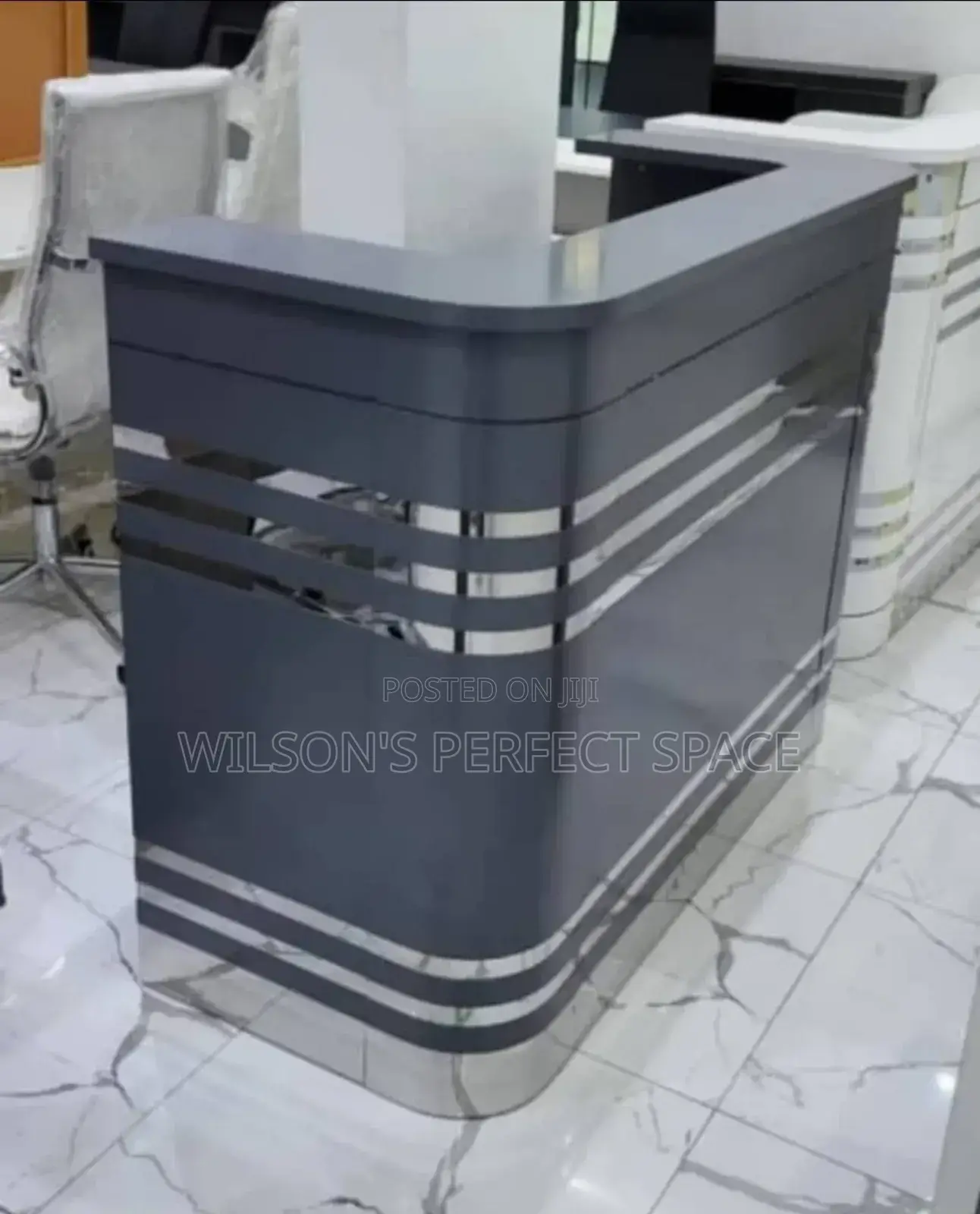 Quality Imported High Receptionist Desk