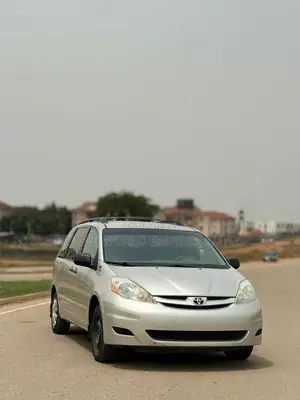Toyota Sienna CE AWD 2006 Silver