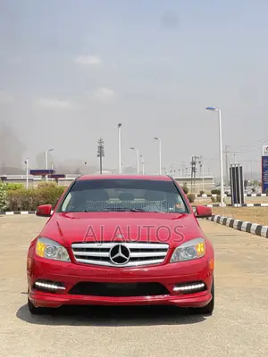 Mercedes-Benz C300 Luxury Sedan RWD (3.0L 6cyl 7A) 2011 Red