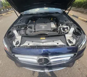 Mercedes-Benz E300 2018 Blue
