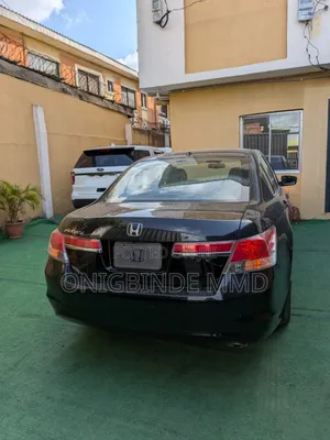 Honda Accord 2011 Black