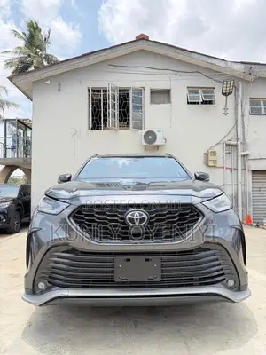 Toyota Highlander XSE 2021 Gray