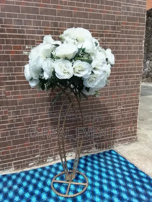 Rent Center Piece Flowers
