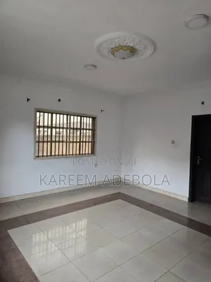 3bdrm Block of Flats in Omole Phase 2 for rent