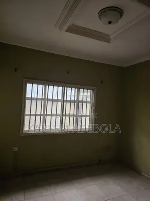 3bdrm Block of Flats in Omole Phase 2 for rent