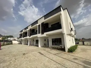 4bdrm Townhouse / Terrace in Life Camp for rent