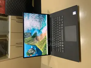 Laptop Dell Precision 15 5540 16GB Intel Core i7 SSD 512GB