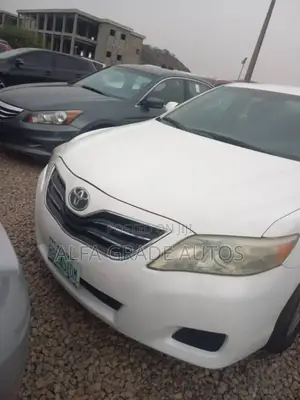 Toyota Camry 2010 White
