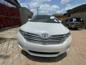 Toyota Venza 2010 White