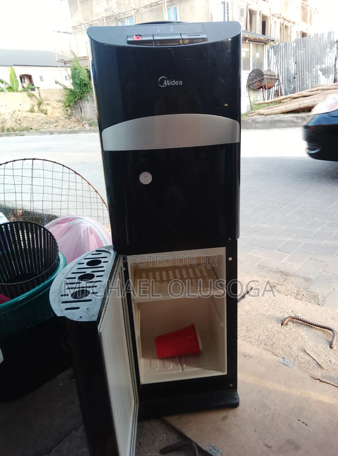 Water Dispenser