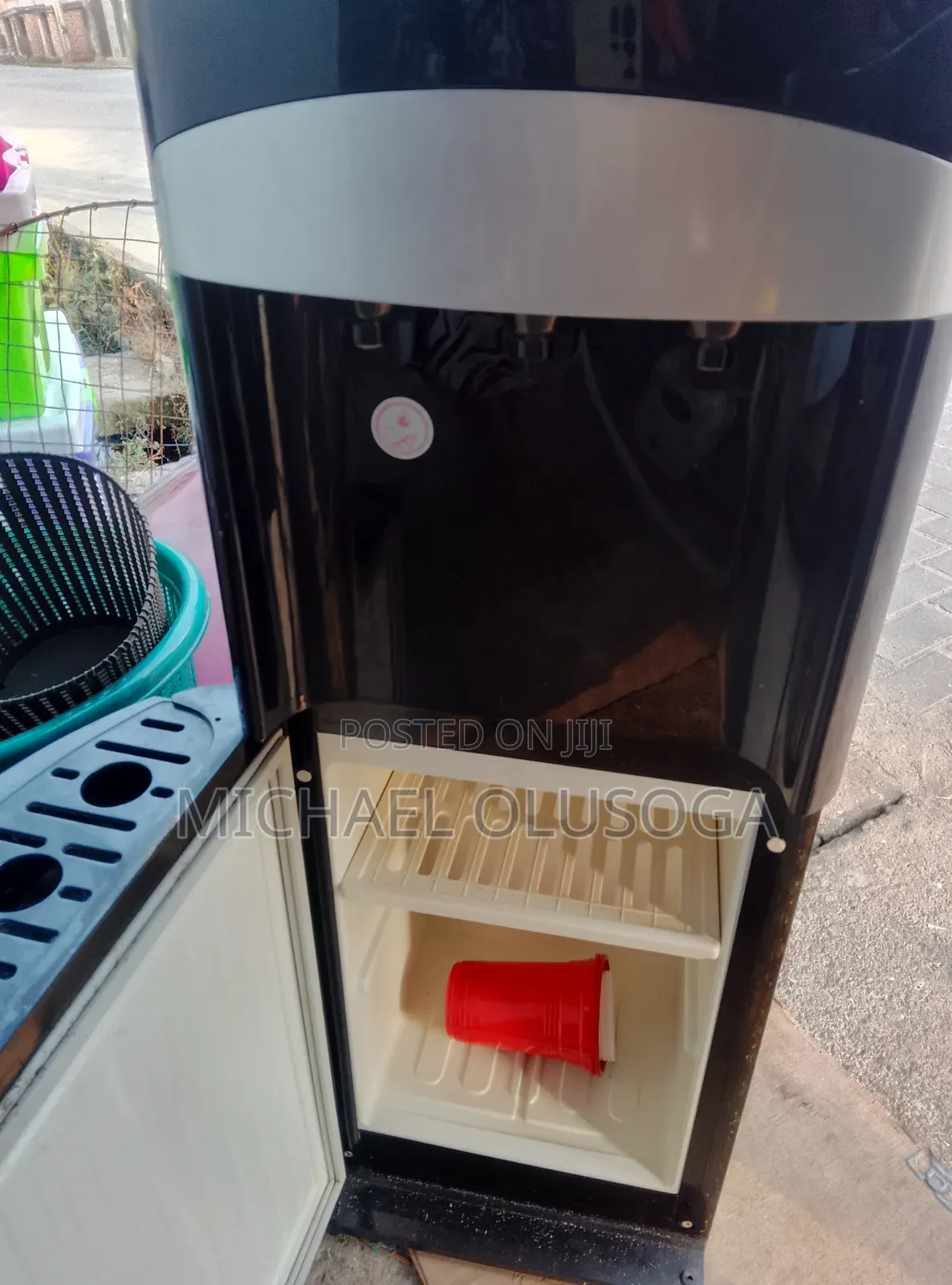 Water Dispenser
