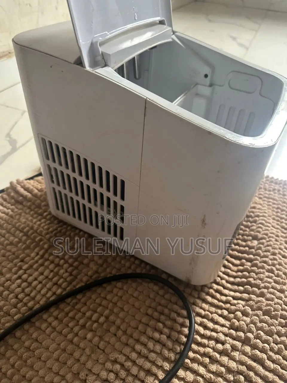 Hisense Icemaker