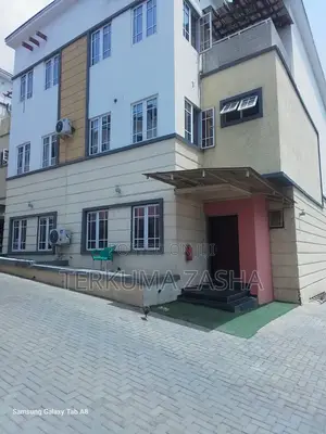 4bdrm Townhouse / Terrace in Guzape for rent