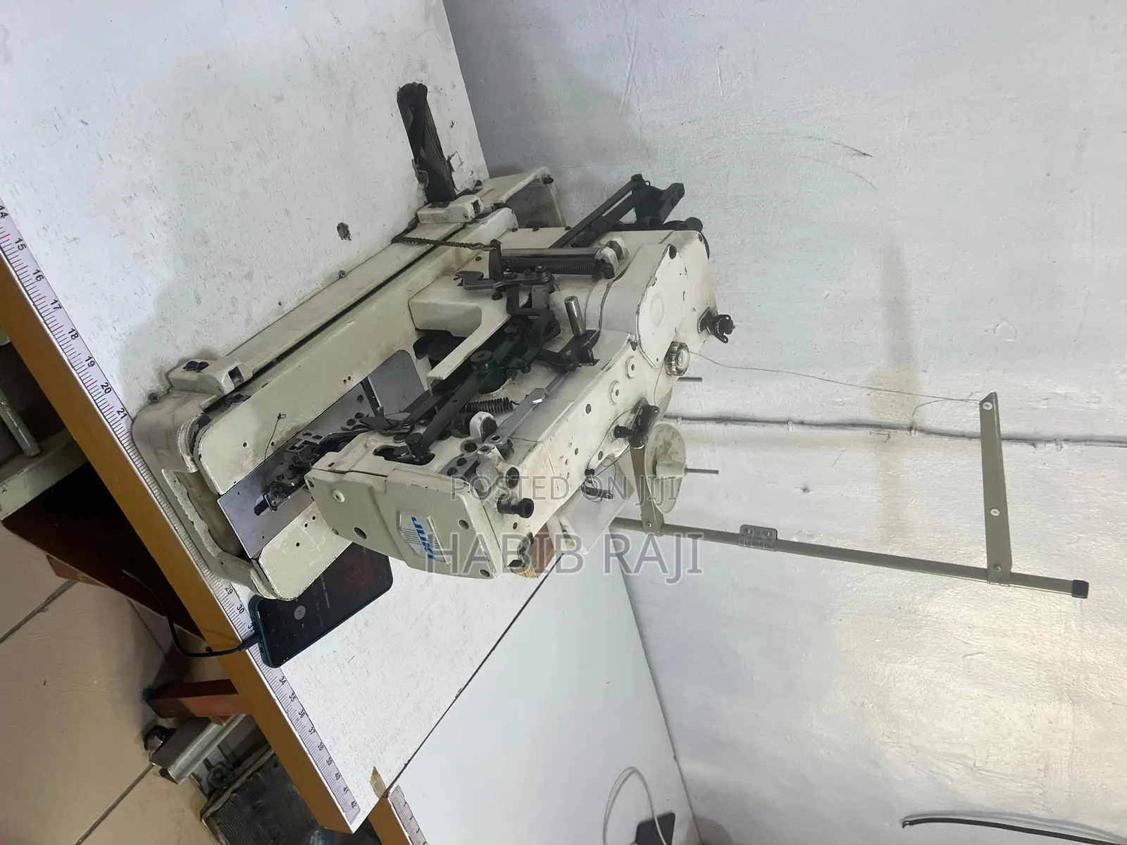 Buttonholes Machine and Tacker