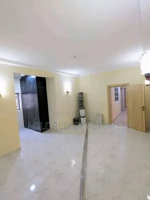 3bdrm Block of Flats in Shelter Afrique, Uyo for rent