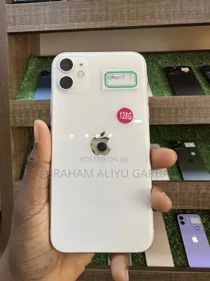 New Apple iPhone 11 128 GB White