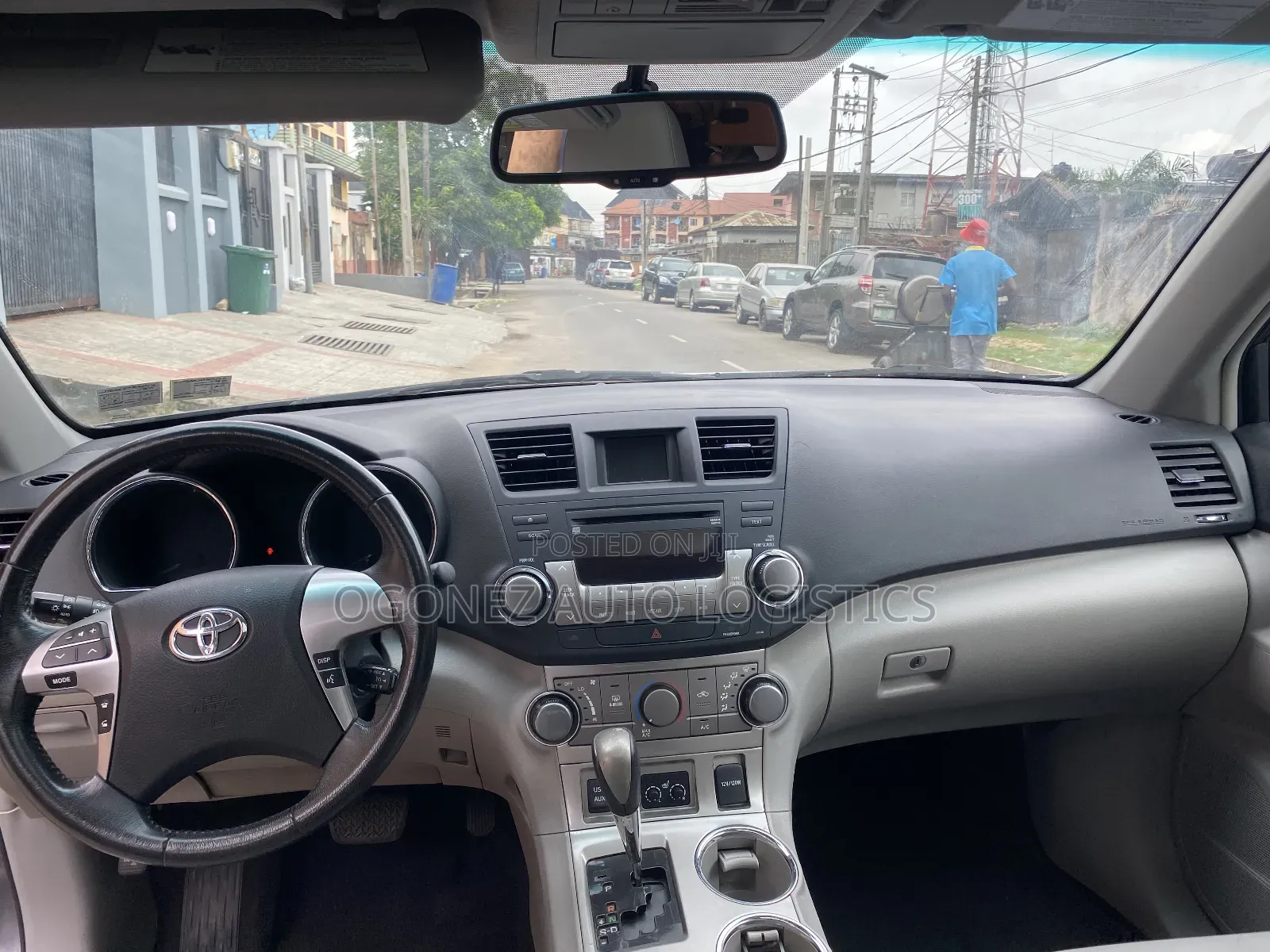 Toyota Highlander SE 2011 Gray