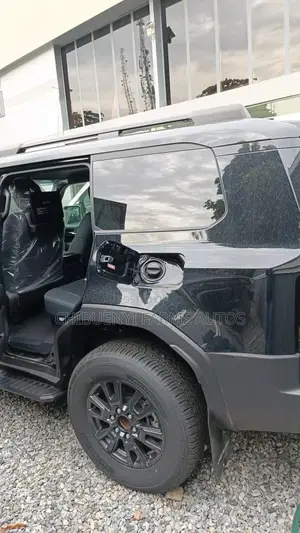 New Toyota Land Cruiser Prado 2.8 2025 Black