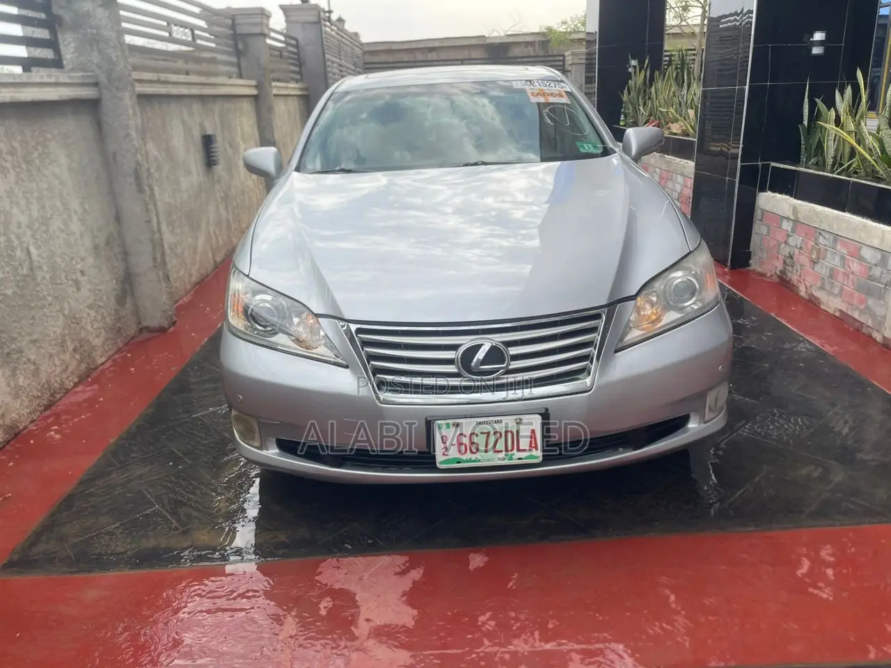 Lexus ES 350 2011 Silver