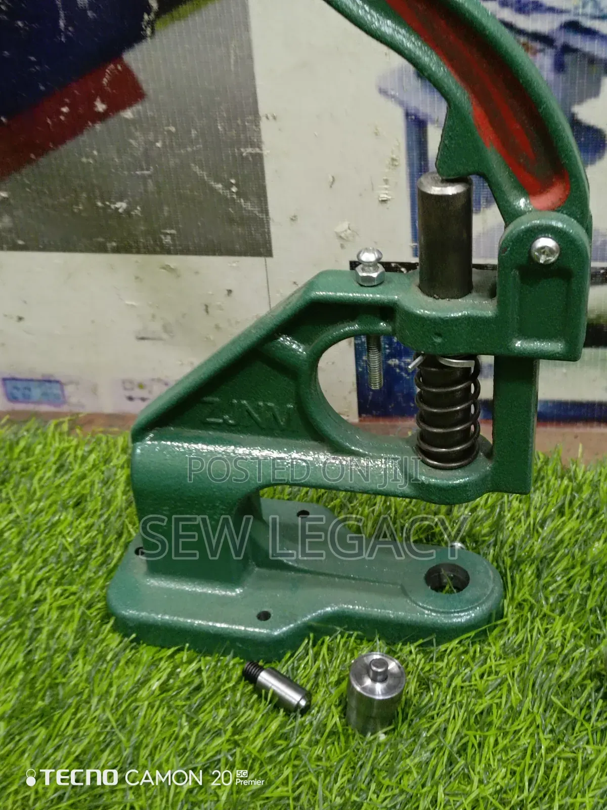 Rivet Machine