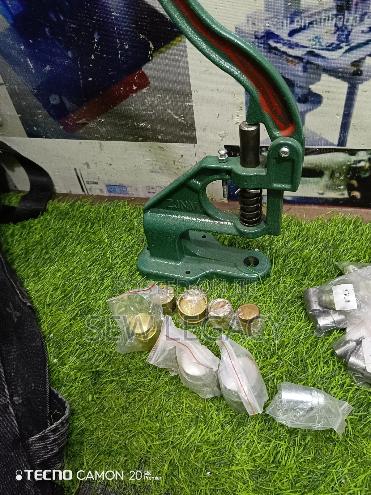 Rivet Machine