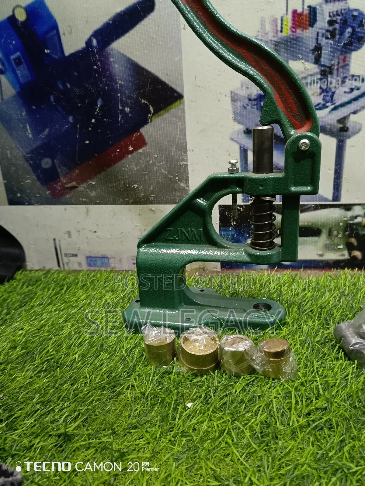 Rivet Machine