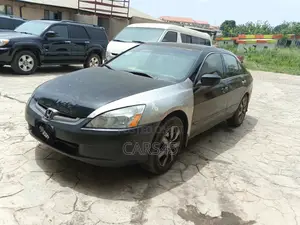 Honda Accord 2005 Black