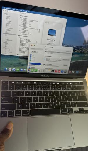 Laptop Apple MacBook Pro 2022 M2 16GB Apple M2 SSD 512GB