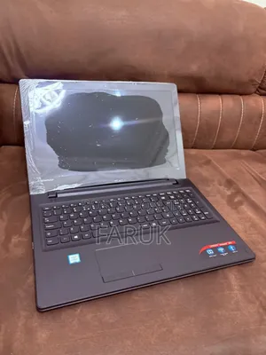 Laptop Lenovo IdeaPad 300 8GB Intel Core i5 HDD 320GB