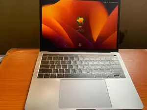 Laptop Apple MacBook Pro 2019 8GB Intel Core i5 SSD 128GB