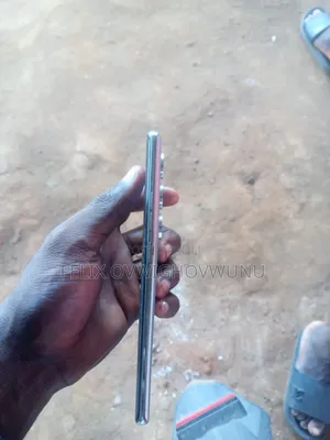 Tecno Camon 40 Pro 4G 256 GB Blue