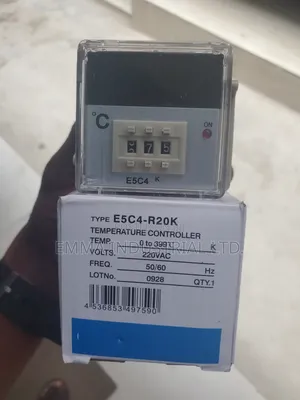 Omron Digital Temperature Control E5c4 -R20k