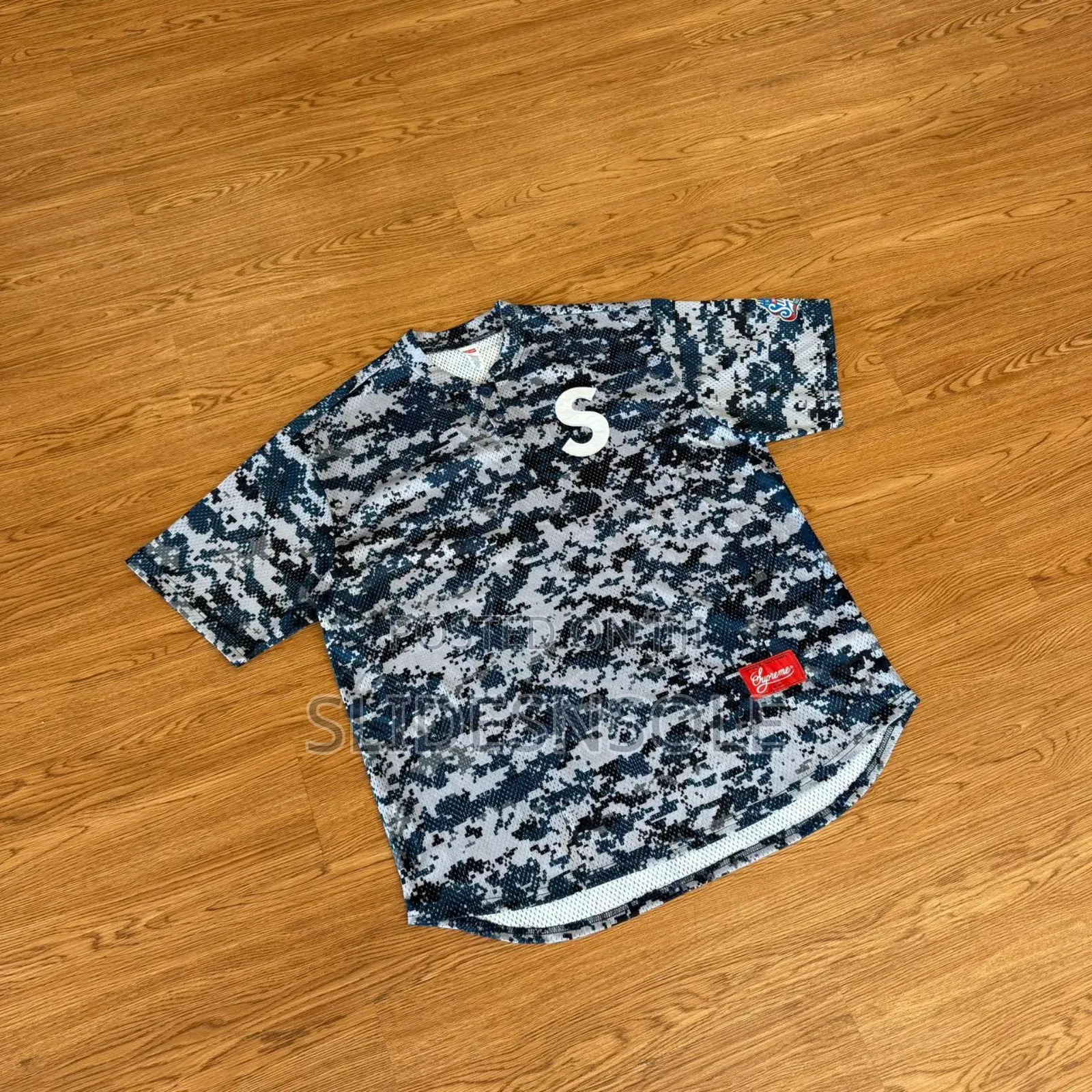 Urban Camo Essential Tee