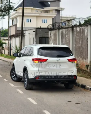 Toyota Highlander 2019 White