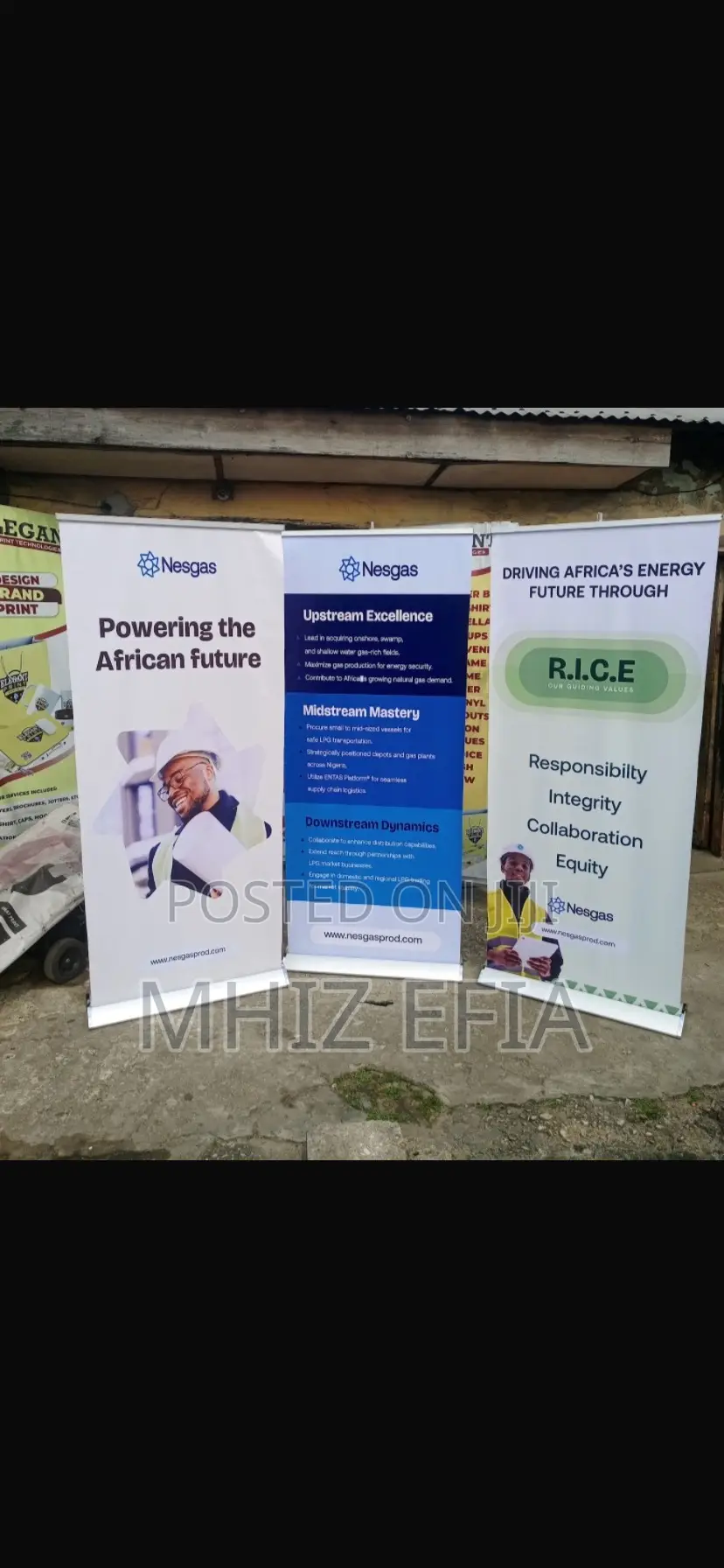 Roll_up Banner/Stand