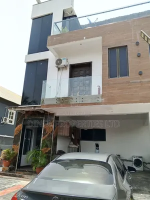 Furnished 2bdrm Apartment in Off Freedom Way, Lekki Phase 1 for rent