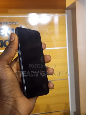 Apple iPhone 11 Pro 64 GB Green