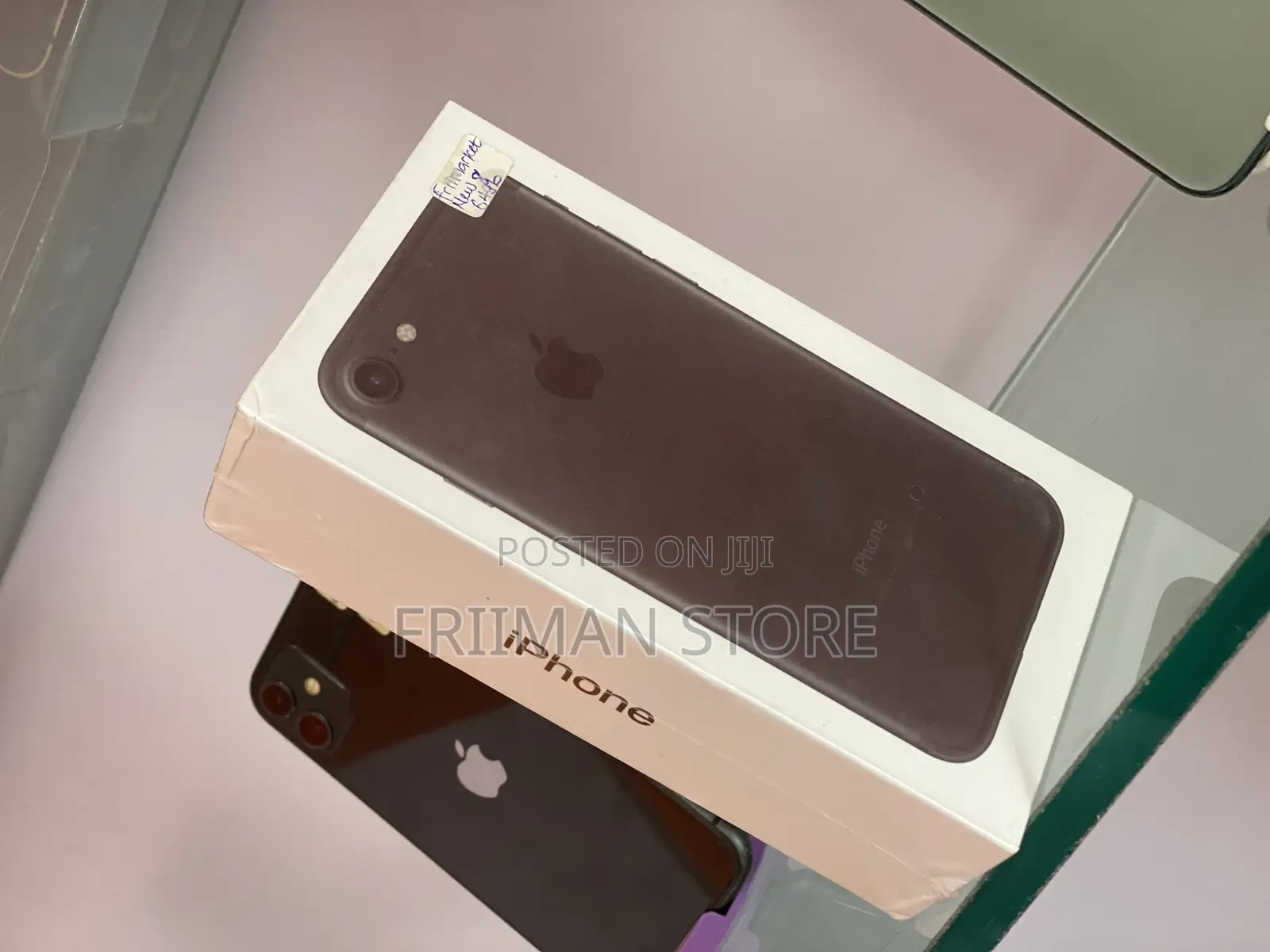 New Apple iPhone 8 64 GB Black