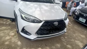 Toyota Yaris 2023 White