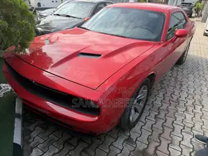 Dodge Challenger GT AWD 2017 Red