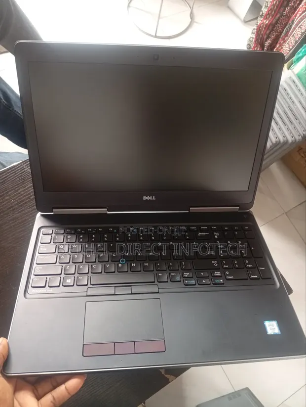 Laptop Dell Precision 7520 16GB Intel Core i7 SSD 256GB for sale