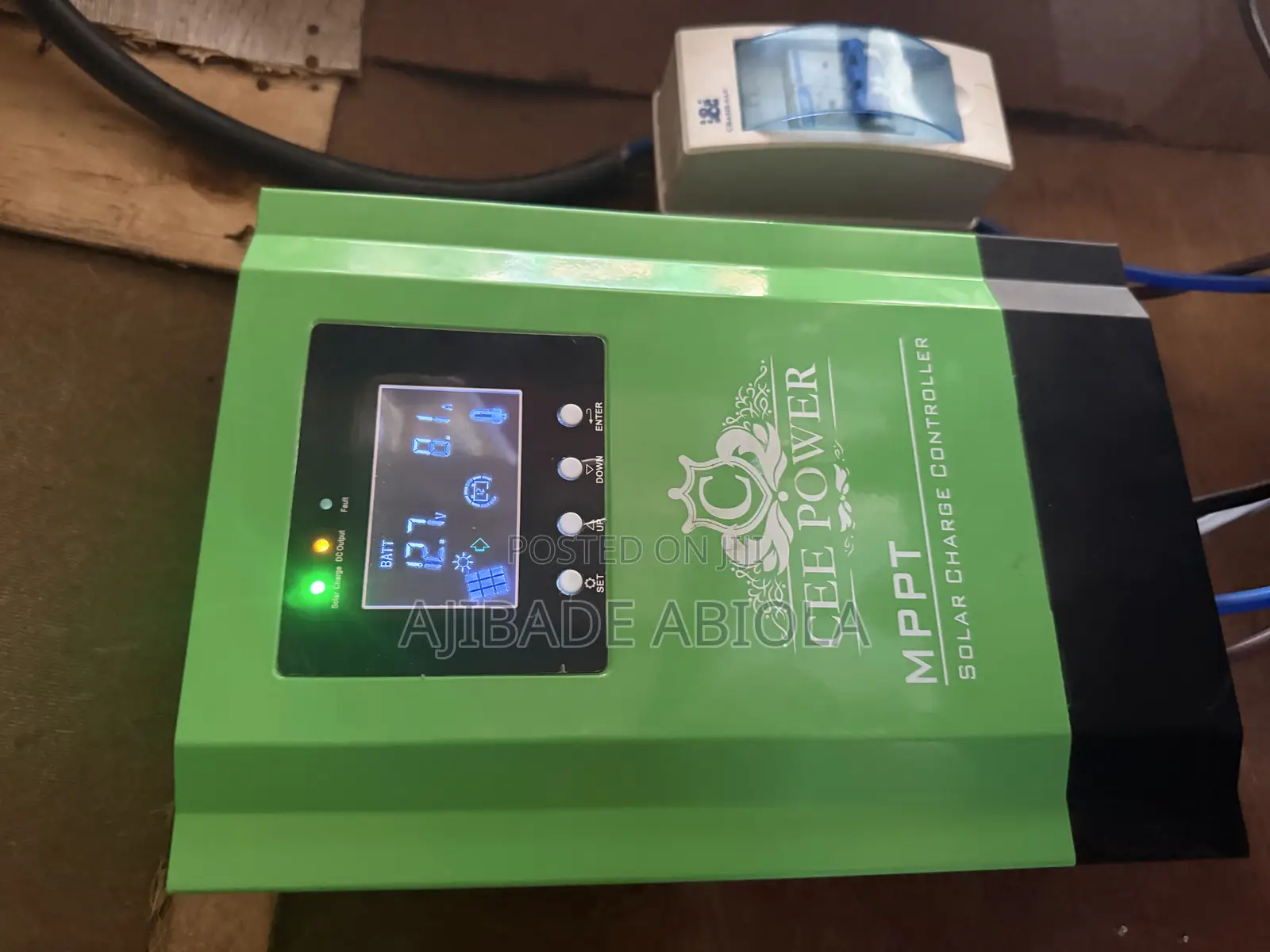 MPPT Solar Charge Controller