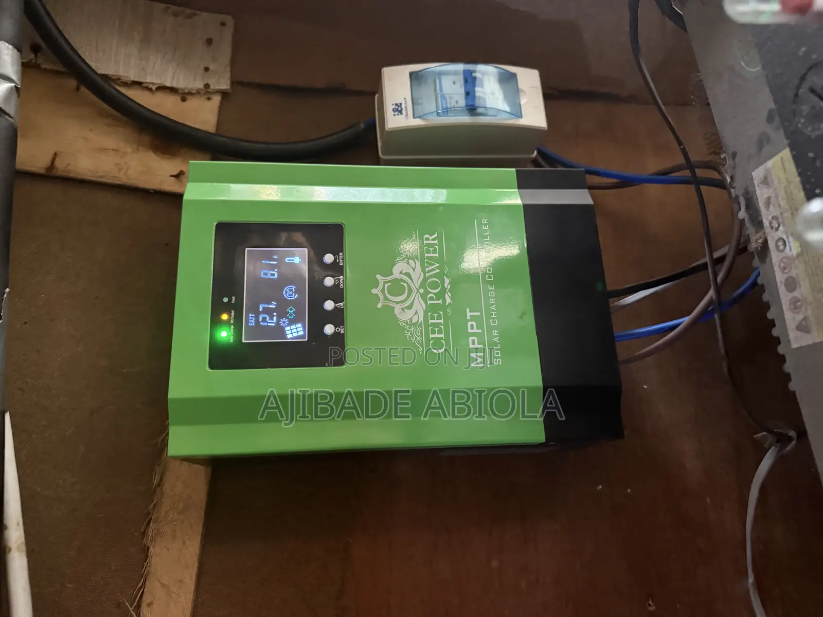 MPPT Solar Charge Controller