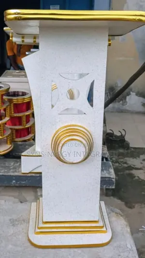 Unique Single Pole Pulpit